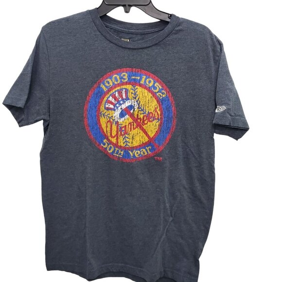 New Era Cooperstown Collection MLB NY Yankees 50 Years Distressed Graphic‎ Tee M - Picture 1 of 4